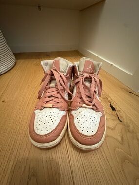 Nike Air Jordan 1 High-Top Sneakers in White & Dusty Pink